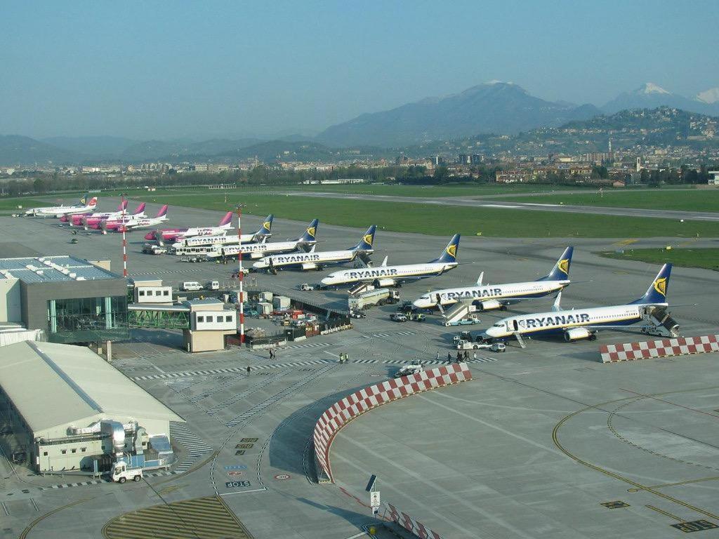 6 Minuti Airport Orio Al Serio, Vista Fiume E Wifi Seriate Exterior foto